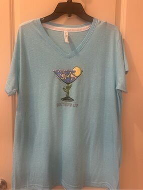 Light Aqua Blue 'Bottoms Up' Cocktail Graphic V-Neck Tee